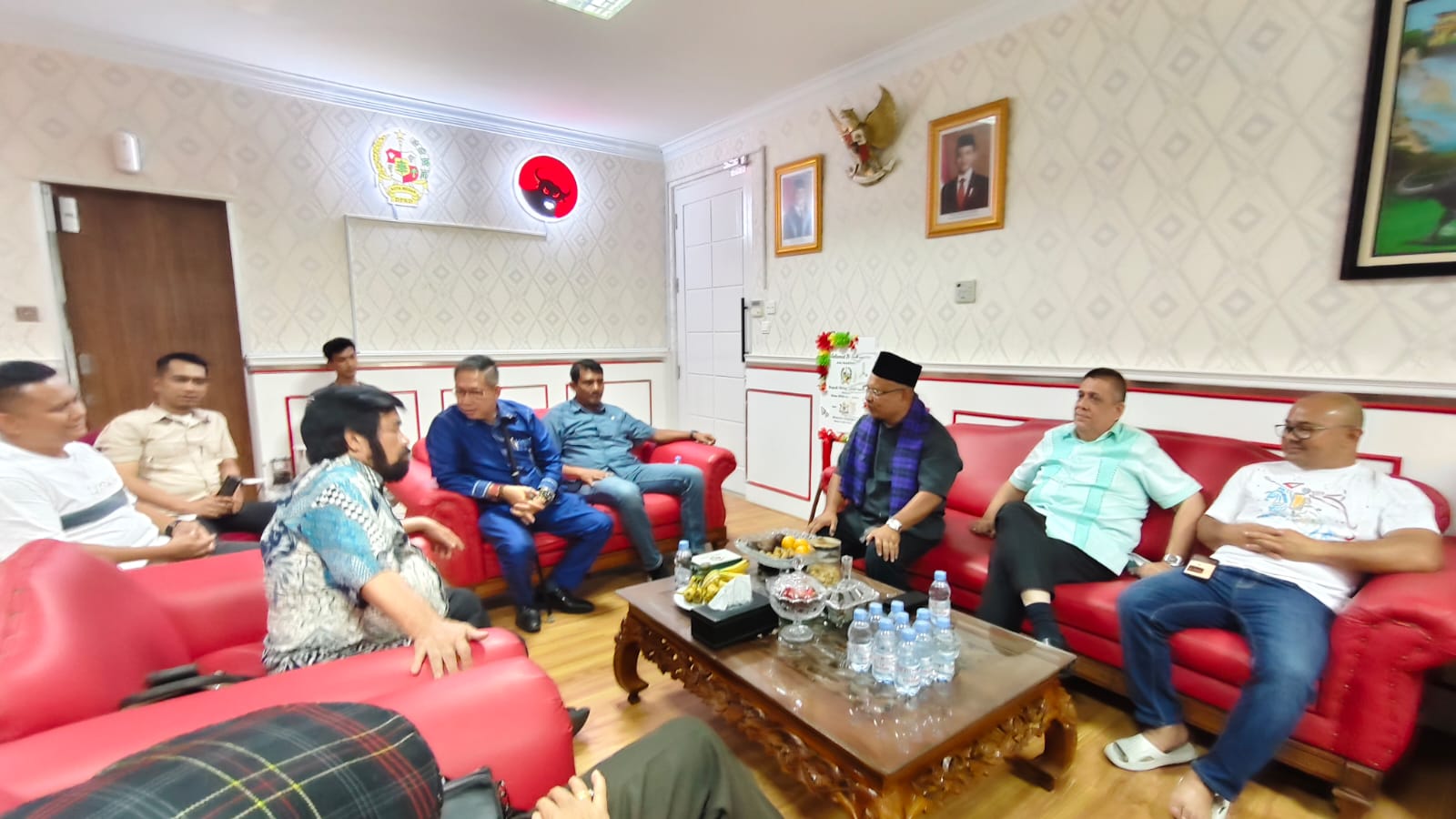 Tokoh Masyarakat Karo dan Empat Kedatukan Karo Temui Ketua DPRD Medan