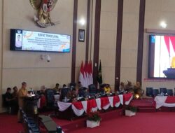 Rapat Paripurna DPRD Medan, Rico Wass Menanggapi Pertanyaan Fraksi PKS