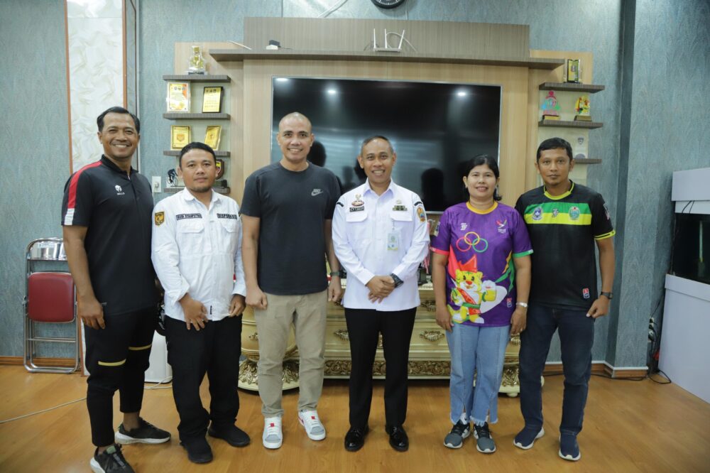 Mafullah Ajak Sahari Gultom Mengabdikan Diri Pada Spobnas Dispora Sumut