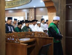 Ribuan Warga Padati Masjid Agung Sergai