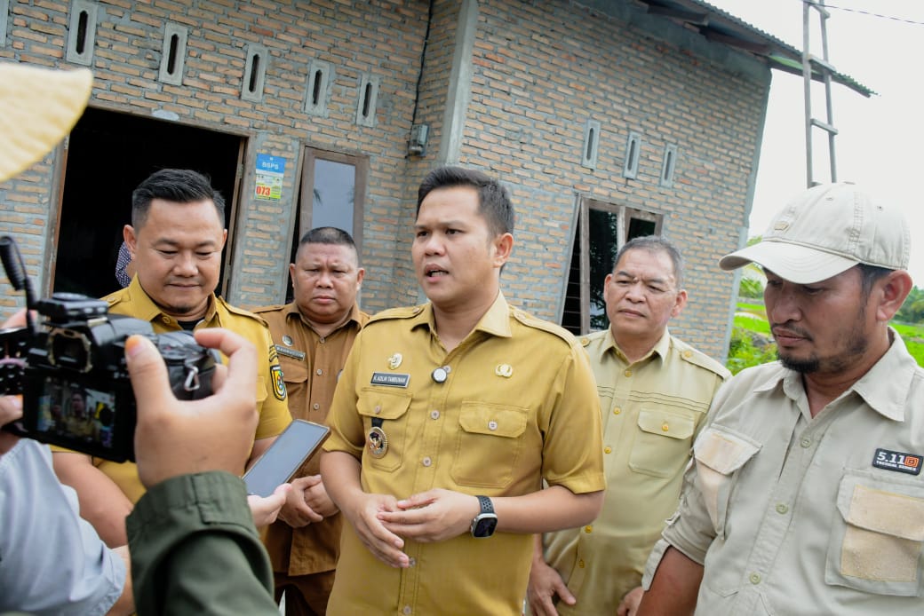Wabup Sergai Salurkan Bantuan Korban Puting Beliung