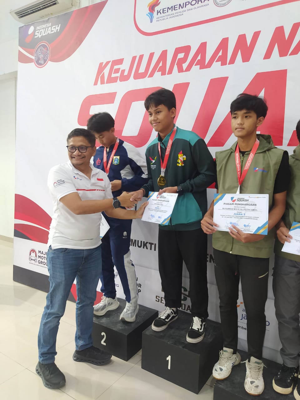 Muahammad Izzat Juarai Kejurnas Squash Tingkat Junior Putra Tahun 2025