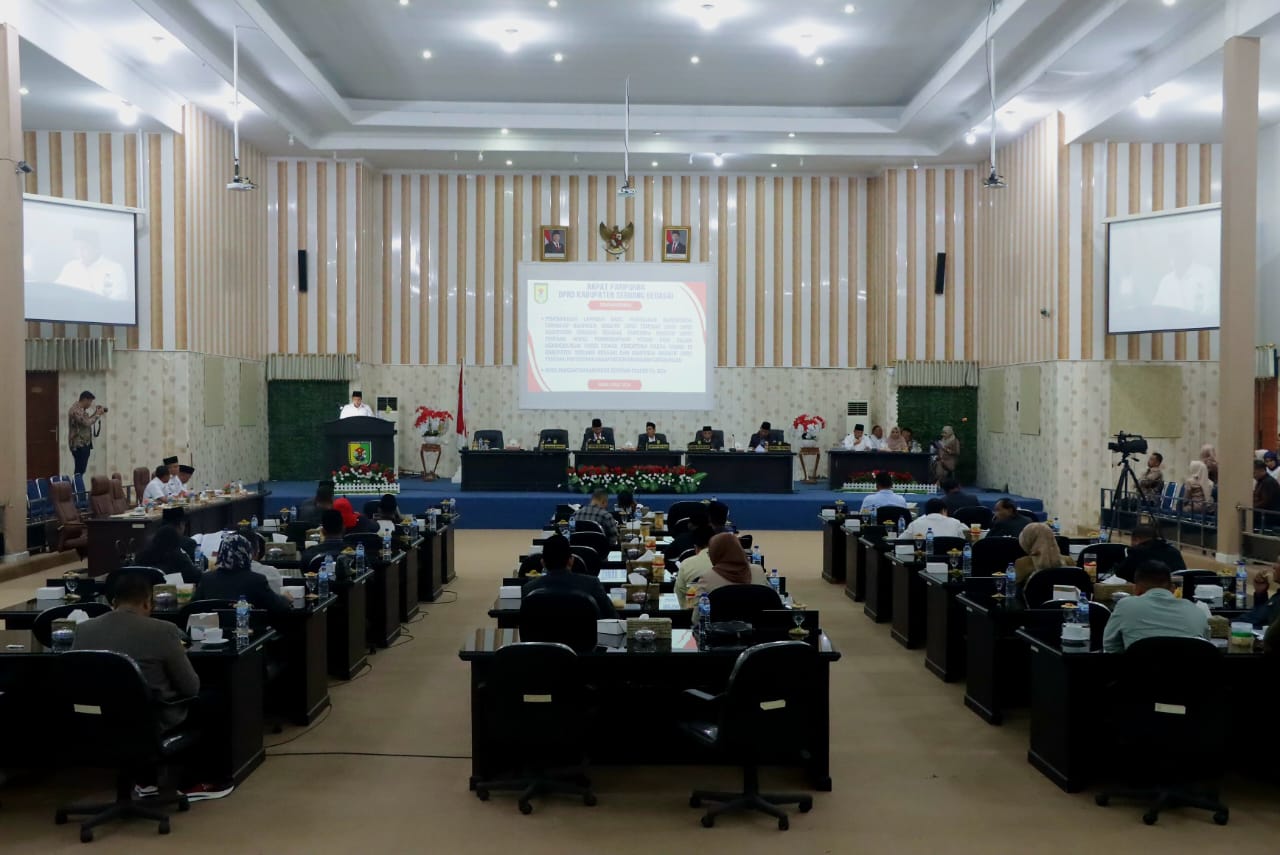 Wabup Adlin Sampaikan LPJ APBD Sergai 2024 Diparipurna