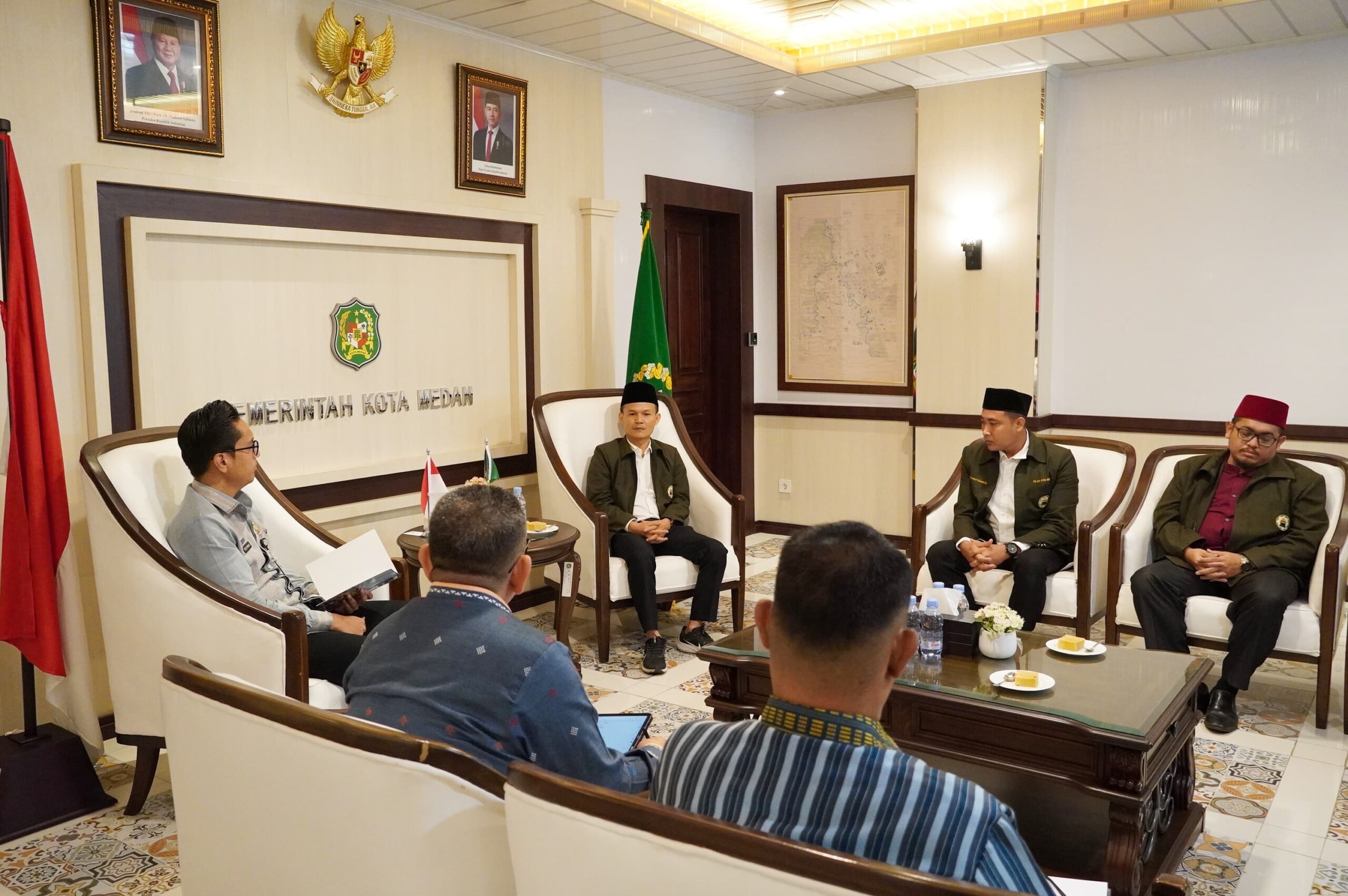 Rico Waas Ajak DMI Wujudkan Masjid sebagai Pusat Kegiatan Keagamaan dan Sosial