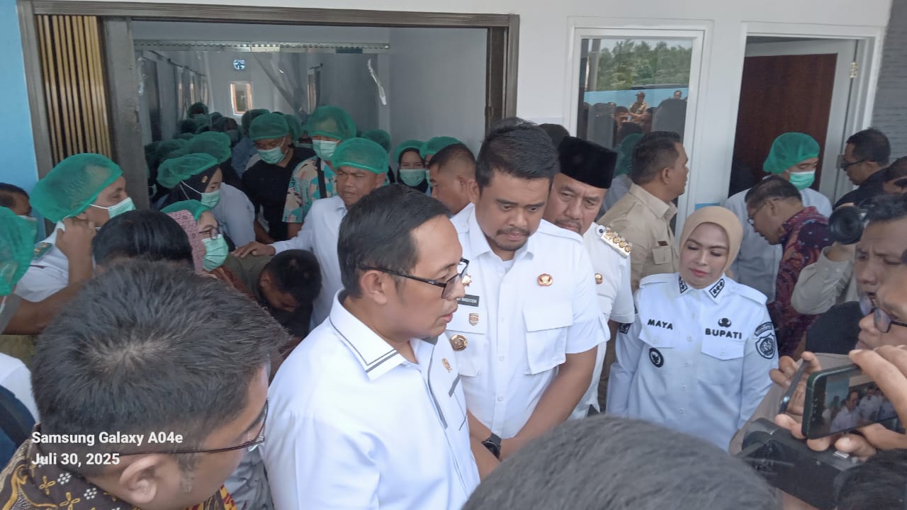 Kepala Komunikasi Kepresidenan RI Tinjau Program SPPG di Serdang Bedagai