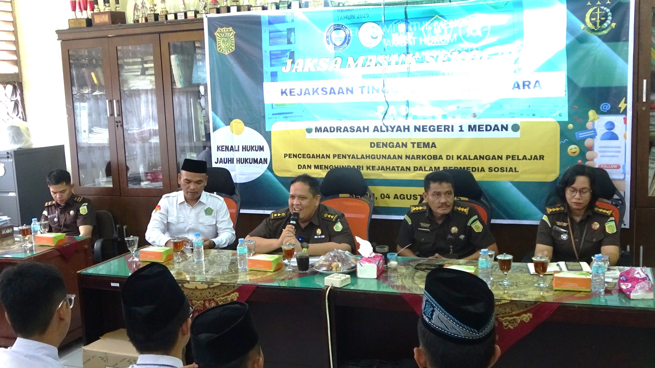 Kejatisu Ajak Kalangan Pelajar MAN 1 Medan Jauhi Narkoba dan Beretika Dalam Gunakan Medsos