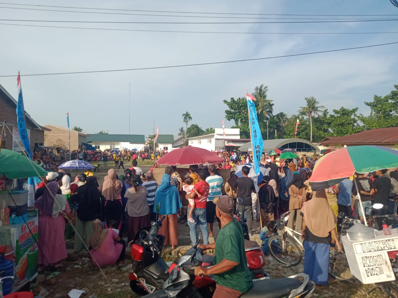 Ribuan Warga Padati Final Turnamen Bola Kasti Putri Pemdes Petaring Cup 2025 di Sergai