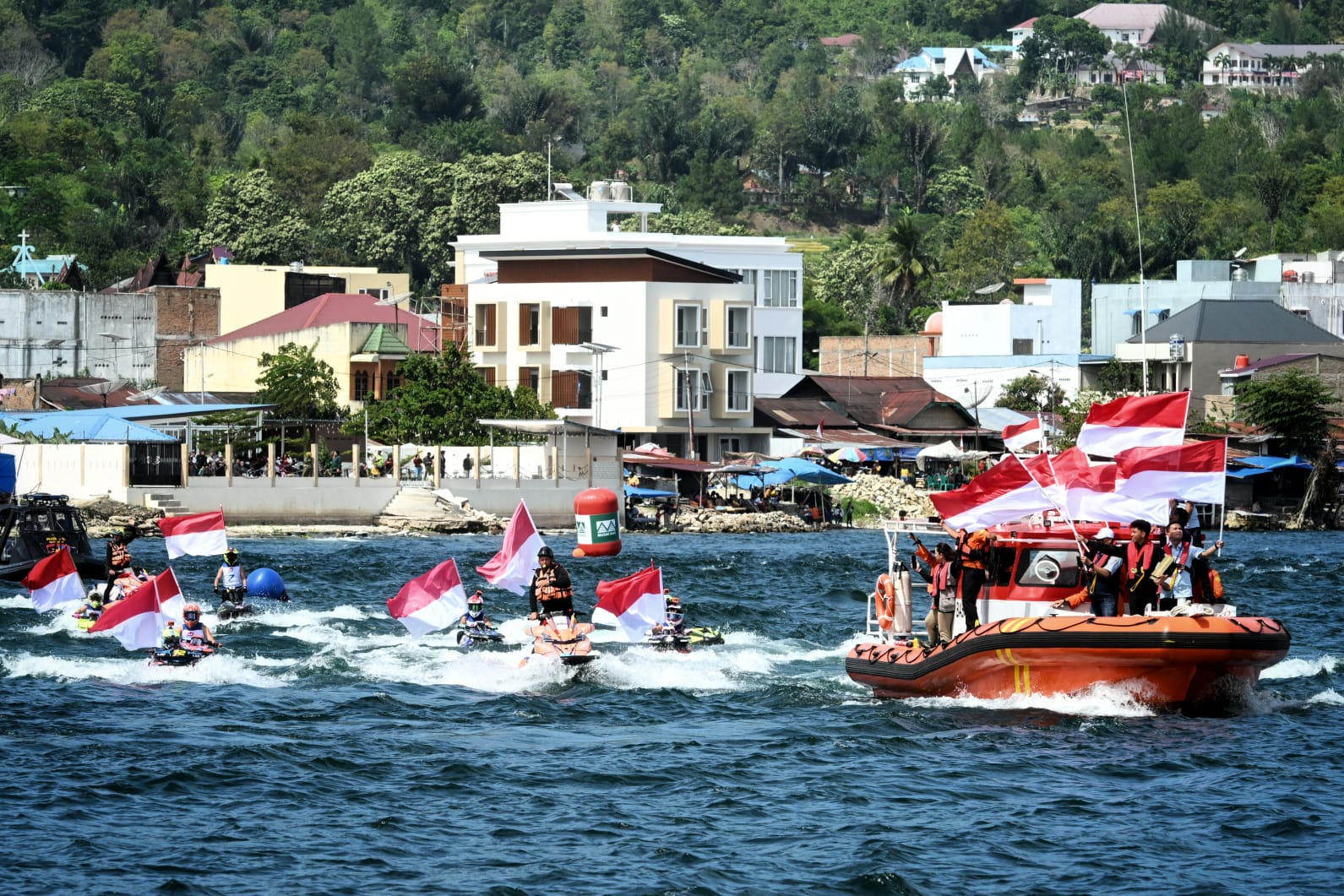 Kemeriahan Peringatan HUT RI, Event Putih Aquabike Jetski International Gelar Parade Merah Putih