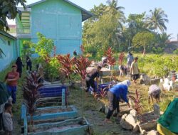Gotong Royong di TPU, Pemdes Pekan Tanjung Beringin dan Mahasiswa KKN UNIVA Angkat Nilai Sejarah Negeri Bedagai