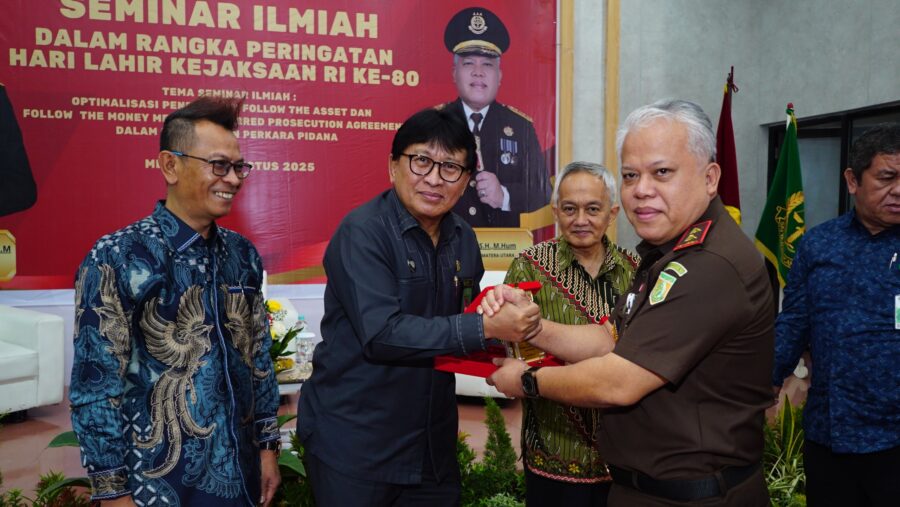 Kejatisu Gelar Seminar Ilmiah Tentang Pendekatan Follow The Money Dan Follow The Asset Pada Penanganan Perkara Pidana
