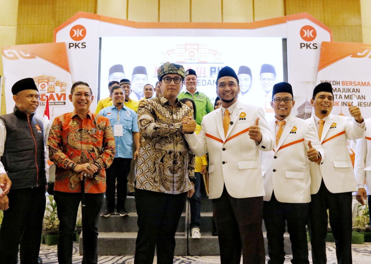 Rico Waas: PKS Sejatinya Saudara Bagi Saya Di Musda VI PKS Medan 2025