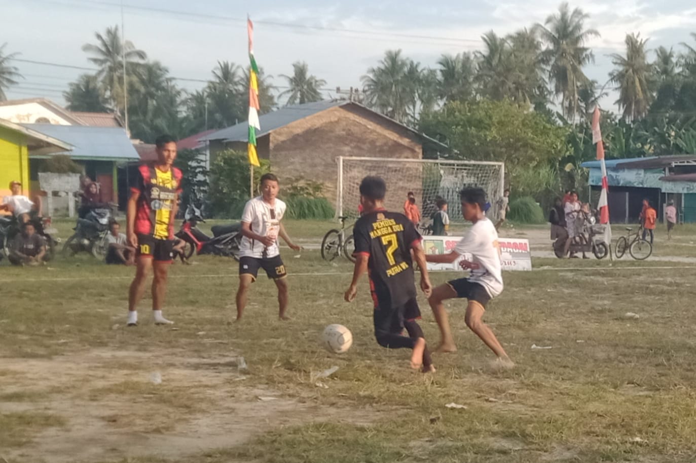 Akama FC dan Rajawali FC Lolos ke Babak Berikutnya Turnamen Pemdes Mangga Dua