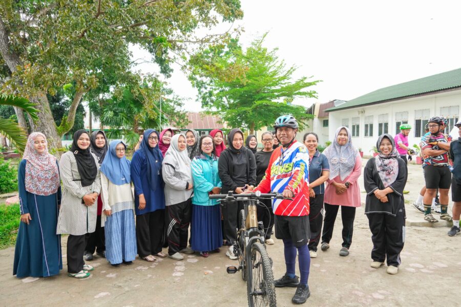 Bupati Sergai Gowes Bareng, Tinjau SMP Negeri 1 Pantai Cermin dan Tekankan Pentingnya Kebersihan