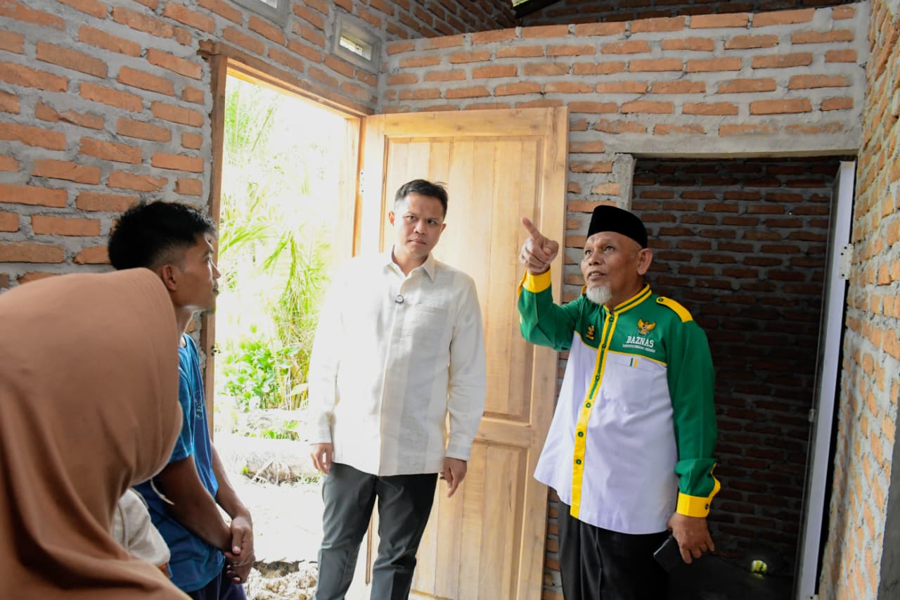 Rumah Korban Puting Beliung di Sei Rampah Dibangun Ulang, Pemkab Sergai dan Baznas Serahkan Bantuan