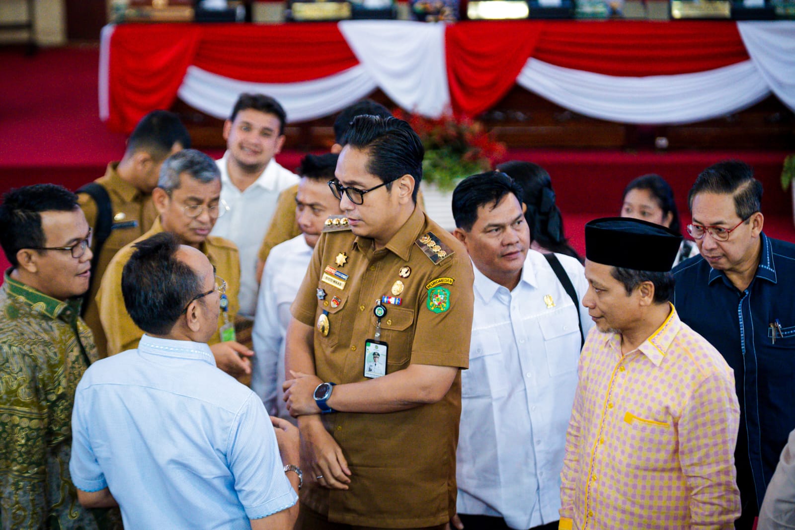 Rico Waas Hadiri Paripurna Soal Pemandangan Umum Fraksi-Fraksi, DPRD Medan Apresiasi Pergeseran Anggaran Untuk Benahi Kawasan Medan Utara