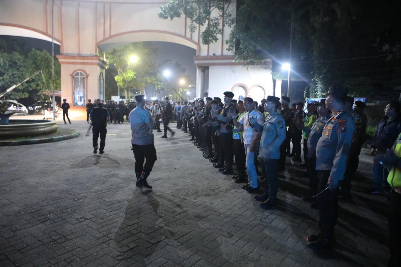 Kapolresrabes Medan Intruksikan Anggota Gunakan Senjatan Demi Keamanan 1 Kapolresrabes Medan Intruksikan Anggota Gunakan Senjatan Demi Keamanan