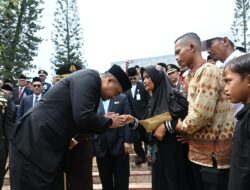 Peringati Kesaktian Pancasila, Bobby Nasution Berikan Tali Asih ke Keluarga Letda Sujono