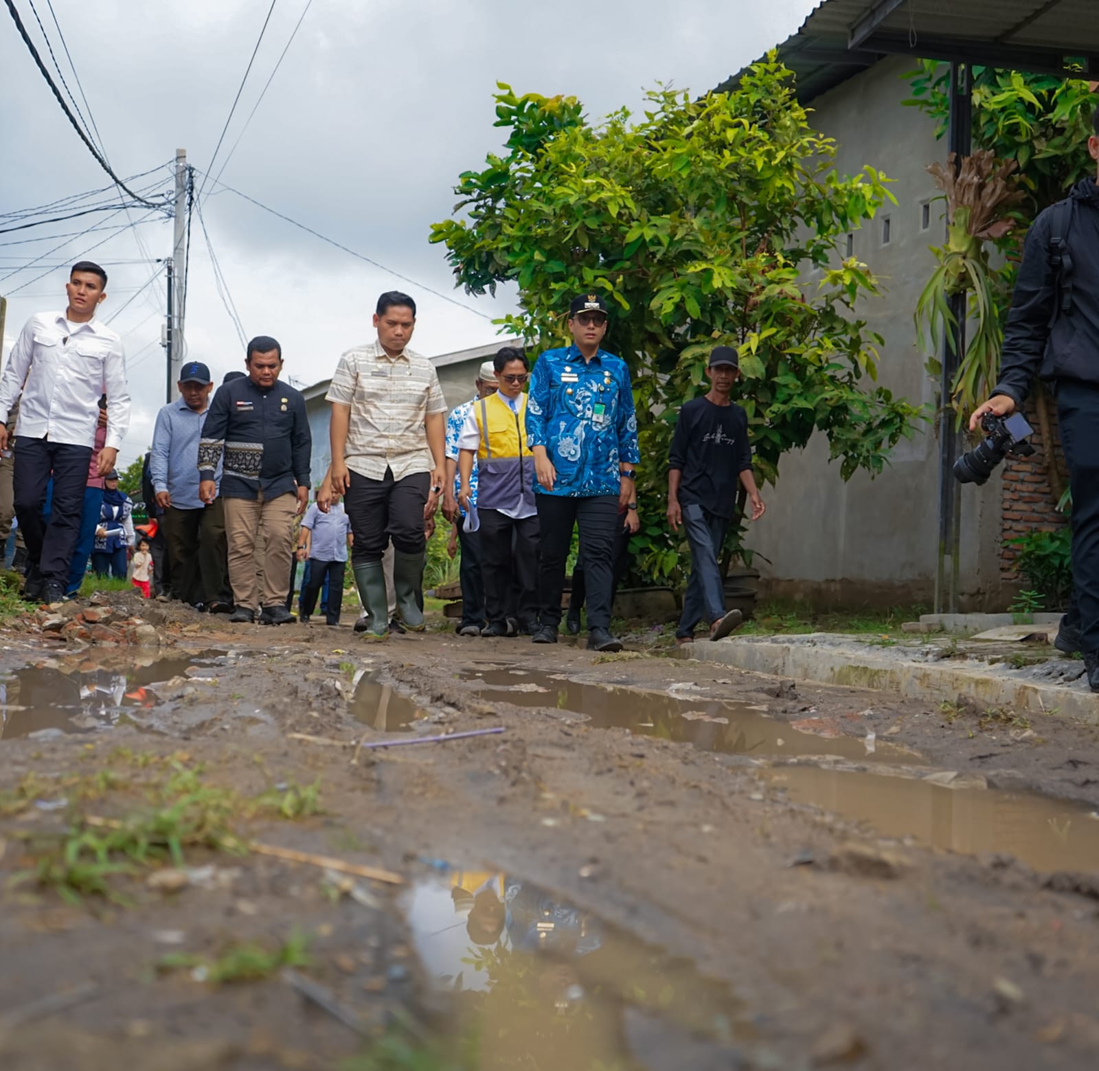 Tinjau Tiga Ruas Jalan di Medan Marelan, Rico Waas : Minggu Depan Langsung Kita Perbaiki