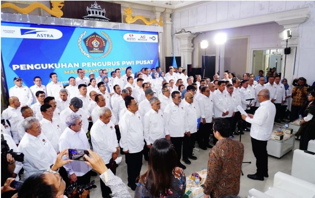 Menteri Komdigi Hadiri Pengukuhan Pengurus PWI Pusat: Menegaskan Kembali Arti Penting Pers