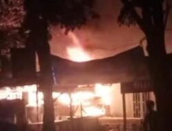 Rumah Usaha Pakter Tuak Di Asahan dilalap si jago merah,Satu Tewas