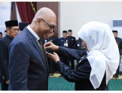 Ketua Umum PWI Pusat Akhmad Munir Terima Lencana Kehormatan Bergengsi Provinsi Jawa Timur