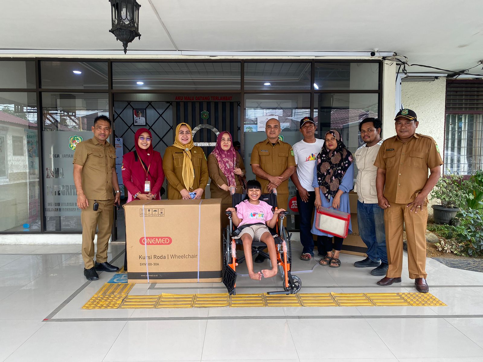 Dinas Sosial Medan Salurkan Alat Bantu bagi Penyandang Disabilitas