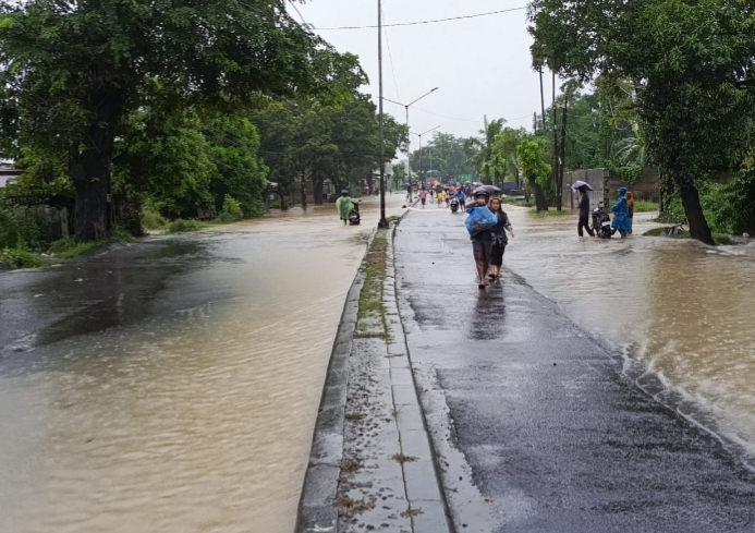 Camat Medan Labuhan dan Lurah Martubung Tak Peduli Korban Terdampak Banjir