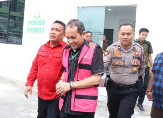 Kejari Medan Tahan Mantan Camat Polonia Terkait Dugaan Korupsi BBM Sampah