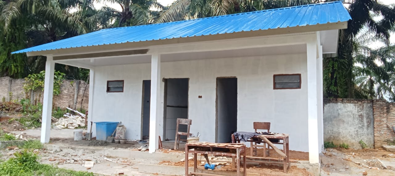 Proyek Revitalisasi di SMPN 1 Air Batu Asahan Diduga Raih Keuntungan Besar