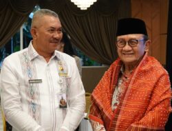 Bedah Buku Biografi RE Nainggolan, Sulaiman Harahap Ajak Akademisi Pahami Nilai Integritas Birokrasi