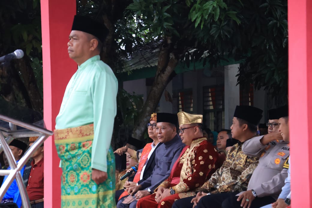 Pemkab Sergai Gelar Upacara Hari Guru Nasional ke-80, Bupati Sampaikan Sejumlah Kebijakan Pendidikan Pemerintah Pusat