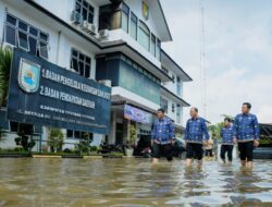 Banjir Rendam Kantor Pemkab Sergai, Wabup Adlin Tambunan Pastikan Layanan Publik Tetap Optimal