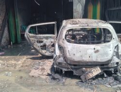 Mobil Pribadi Terbakar di Sei Rampah, Polisi dan Warga Sigap Padamkan Api