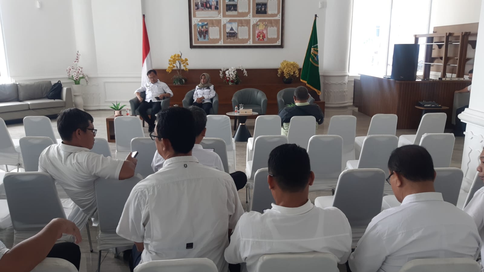 Pemprovsu, Pusat dan Kabupaten/Kota Kolaborasi Selesaikan Masalah Distribusi Logistik akibat Banjir Dan Longsor