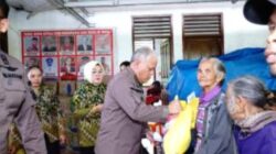 Tembus Medan Sulit, Kajatisu Salurkan Bantuan Ke Desa Pansurbatu