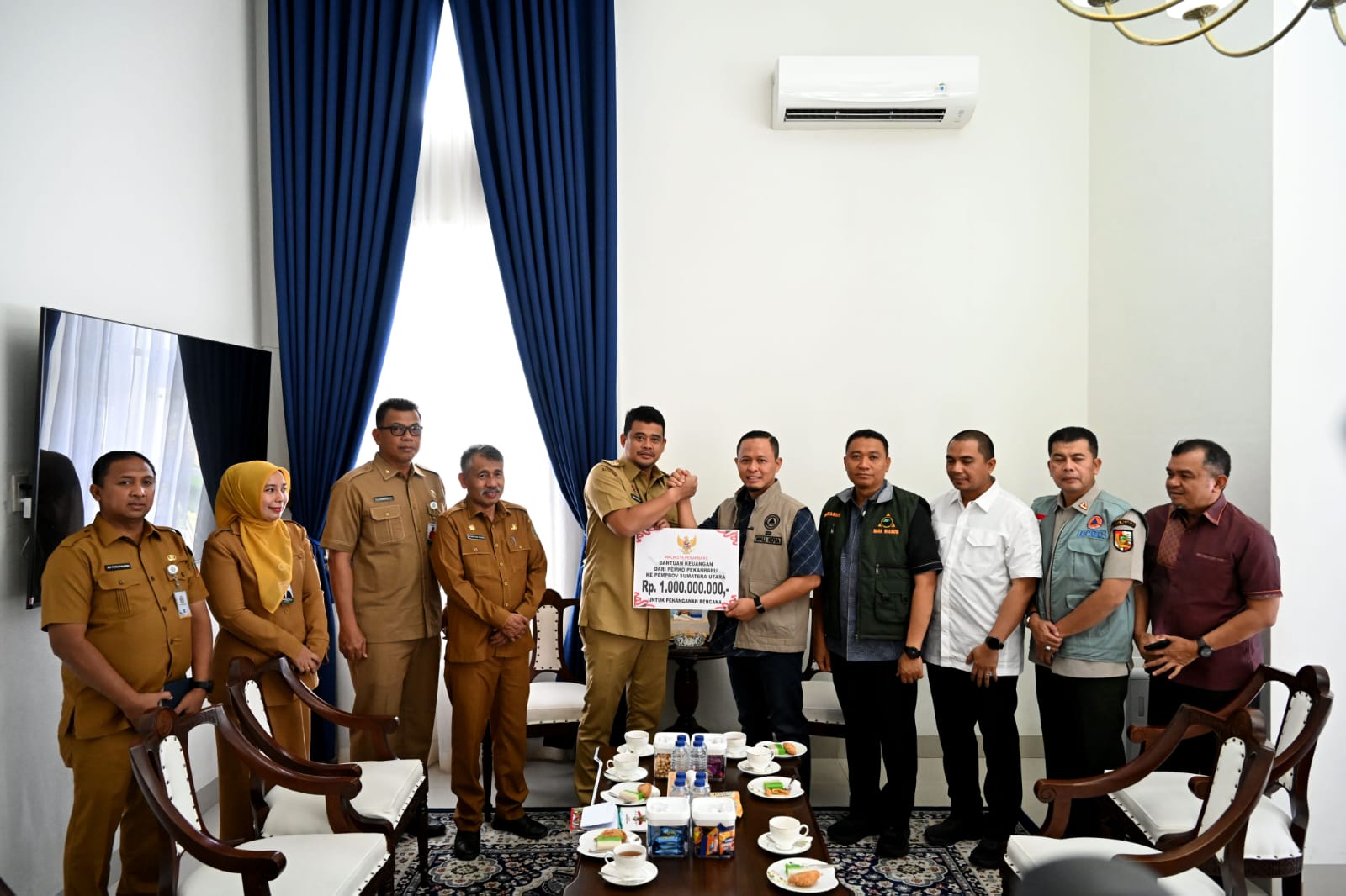 Terima Rp1 M, Bobby Nasution Segera Salurkan Ke Masyarakat Terdampak Banjir dan Longsor