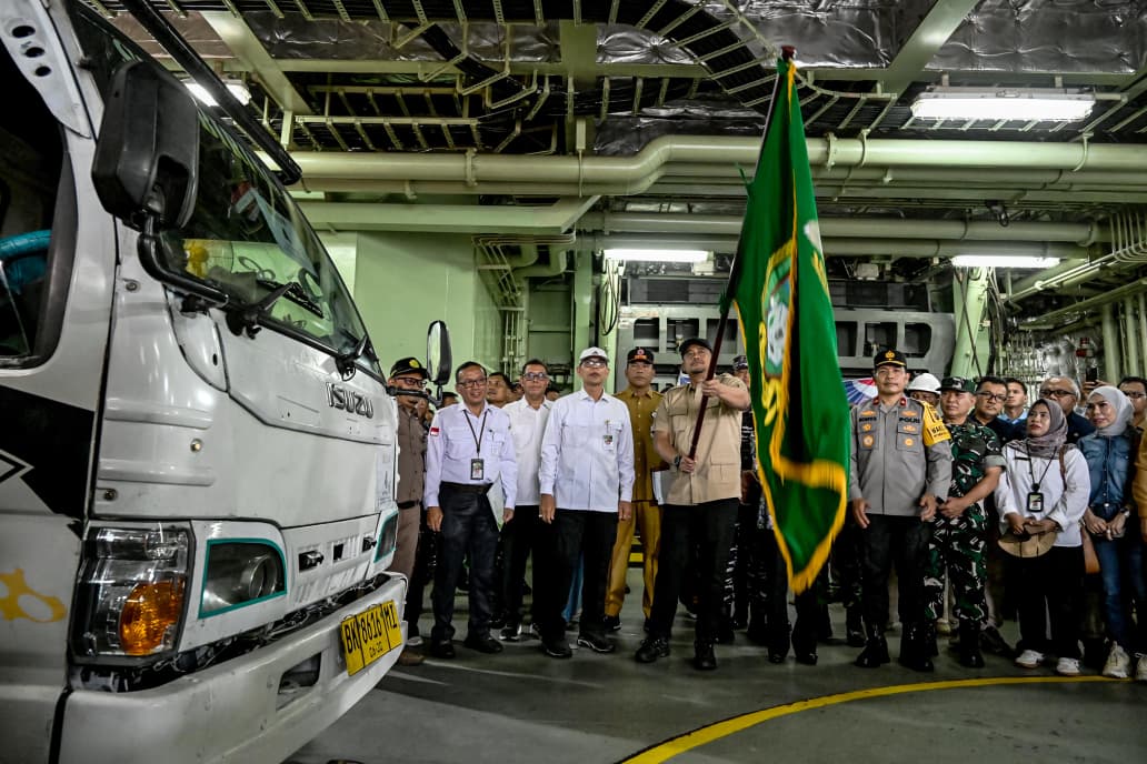 Bobby Nasution: Bantuan Logistik Kmentan Jadi Penyemangat Pascabencana Di Sumut