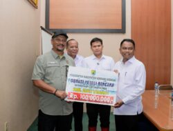 Bupati Sergai Antar Langsung Bantuan Korban Banjir Aceh Tamiang