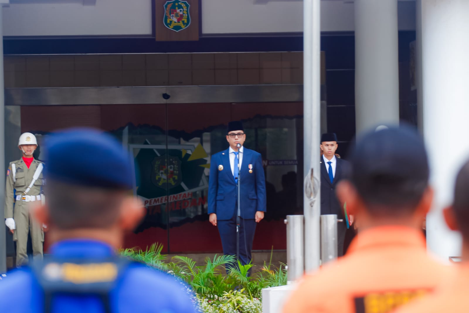 Usai Pimpin Upacara Bela Negara, Rico Waas Lepas Armada Bantu Pembersihan di Kab. Aceh Tamiang