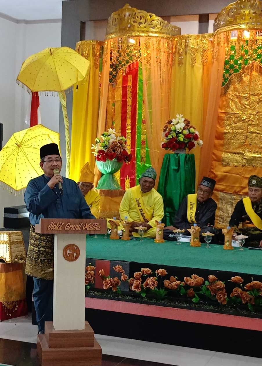 Pemangku Adat Kedatukan Tanah Datar Wan Muhammad Nur Dinobatkan 2 Pemangku Adat Kedatukan Tanah Datar Wan Muhammad Nur Dinobatkan