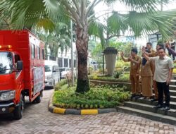 Ketua DPRD Medan Lepas Bantuan Kemanusiaan Untuk Korban Bencana Aceh Tamiang