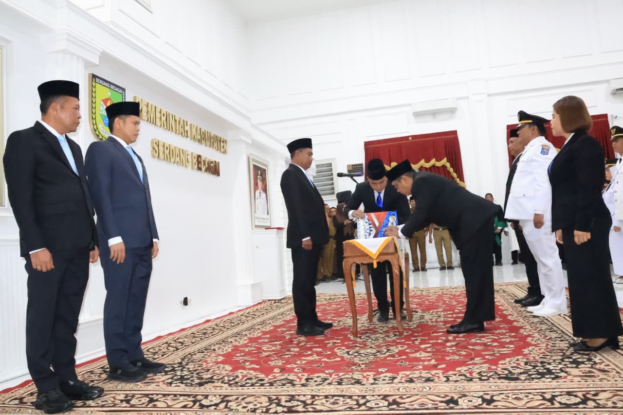 Bupati Darma Wijaya Lantik 137 Pejabat di Sergai