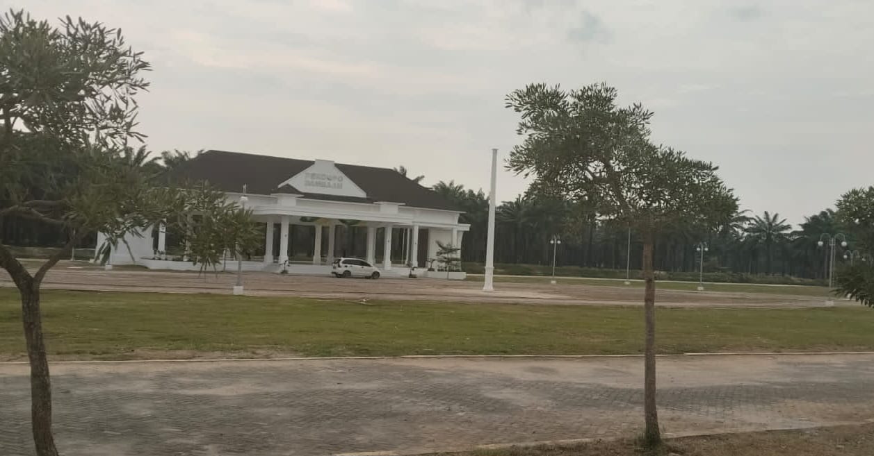 Bupati Sergai Ajak Warga Jaga Ketertiban dan Kebersihan Alun-alun