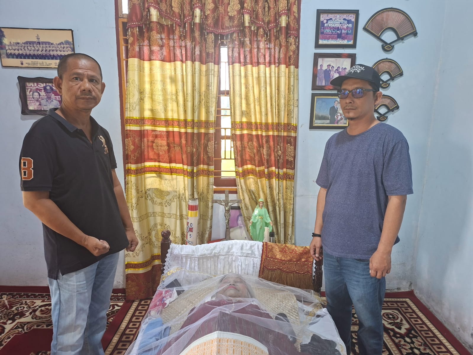 Ibunda Wartawan Deteksi.co Tutup Usia, Chairum Lubis Berikan Tali Asih