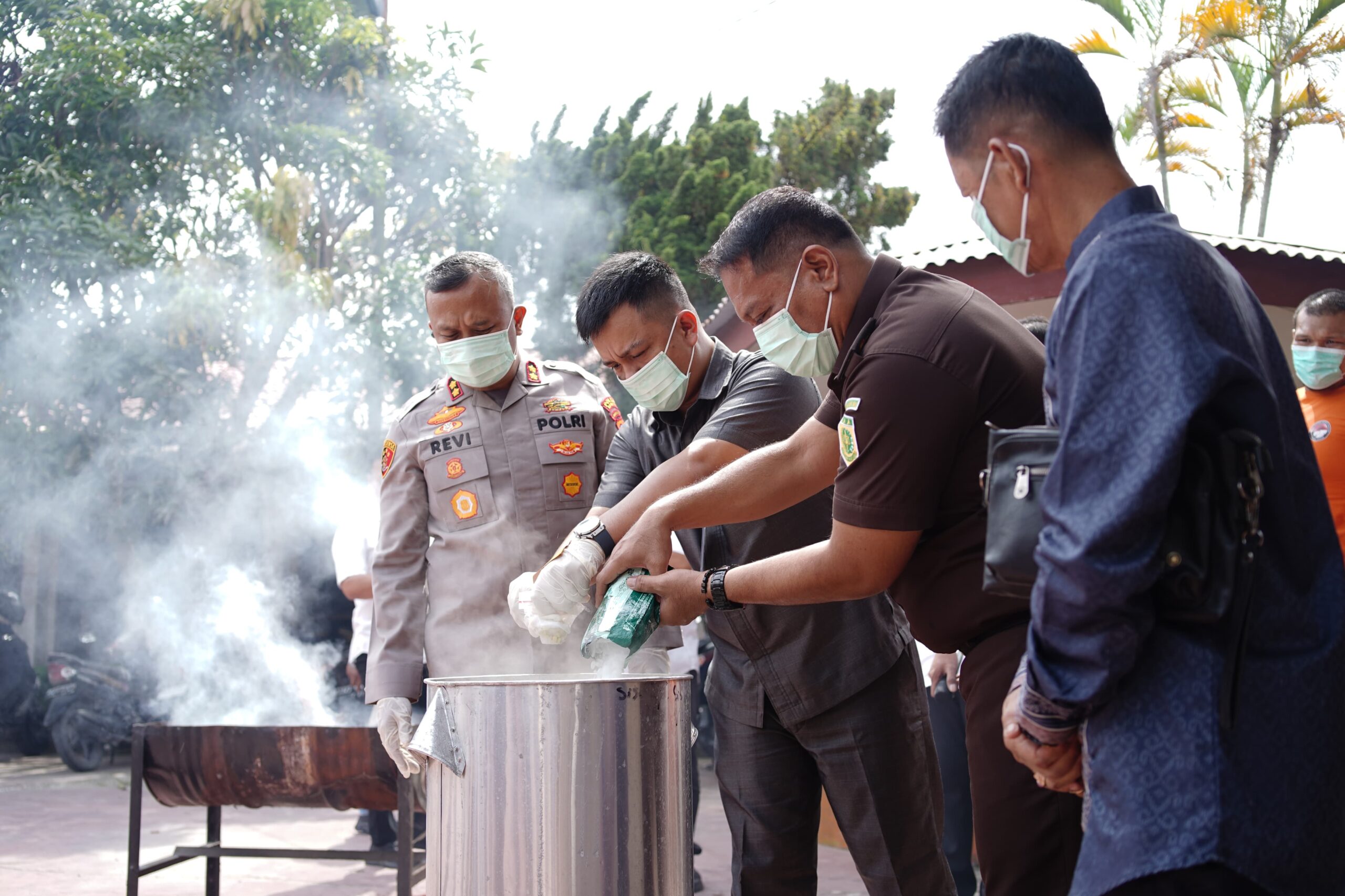 Polres Asahan Musnahkan Ratusan Gram Ganja, Ketamin dan Ekstasi