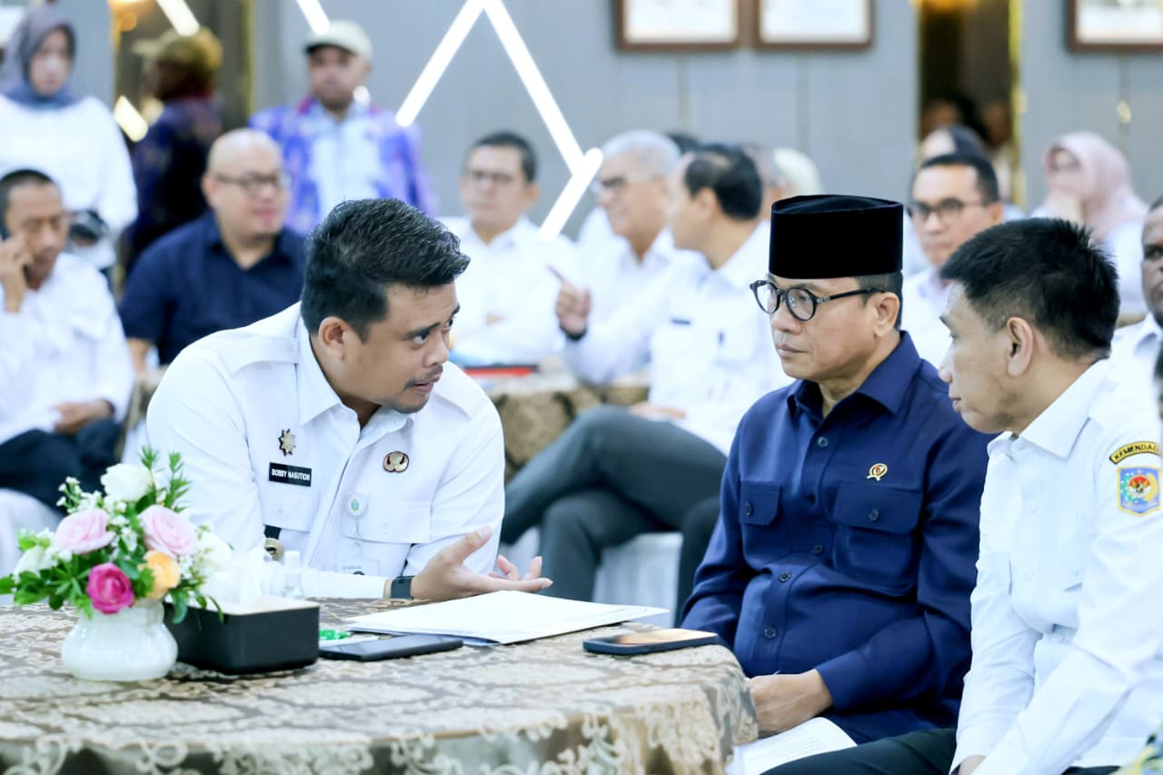 Entaskan Nias Utara dari Status Tertinggal, Bobby Nasition Dapat Pujian