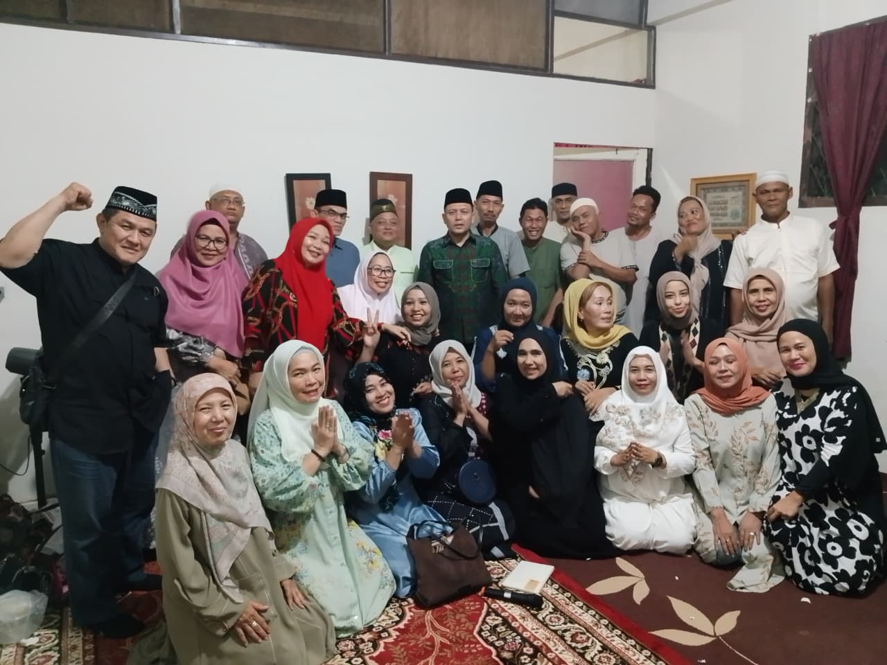 Penuh Kehangatan Warnai Bukber IKAL SMP Neg 11 Angkatan 87 Medan 2 Penuh Kehangatan Warnai Bukber IKAL SMP Neg 11 Angkatan 87 Medan