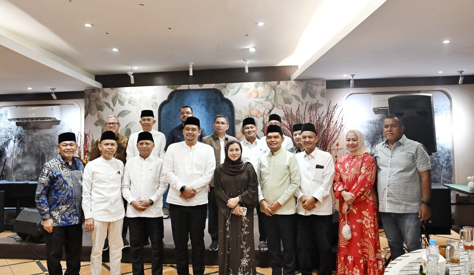 Bobby Nasution Buka Puasa Dengan DPRD Sumut