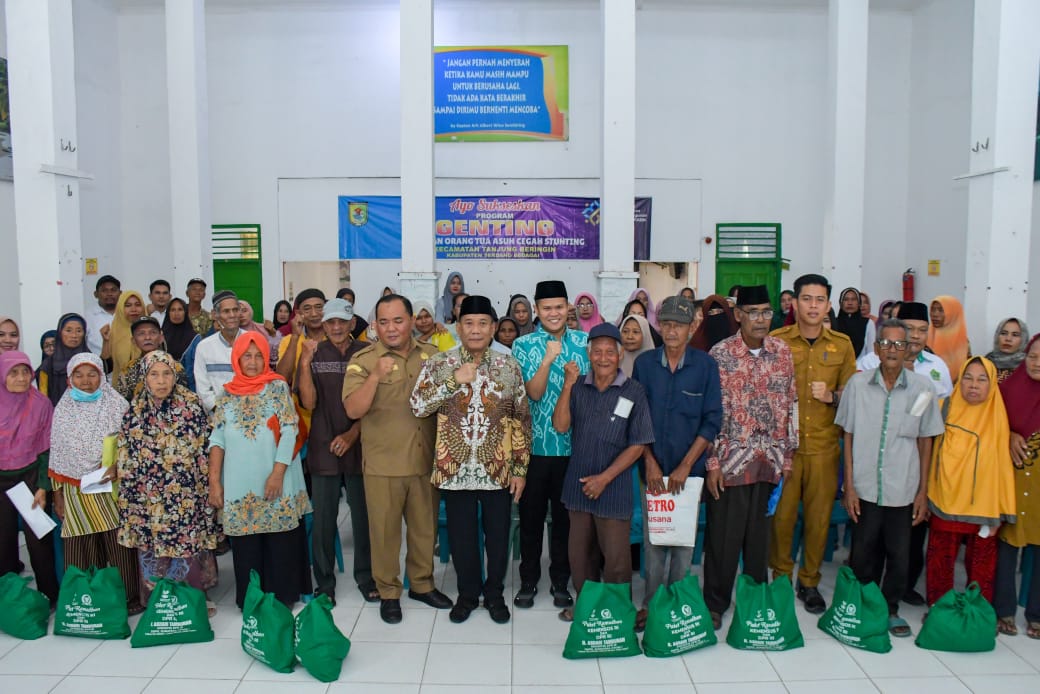 Pemkab Sergai–DPR RI Sinergi Salurkan Bantuan Sembako