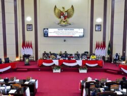 Rico Waas Hadiri Sidang Paripurna Dengarkan Jawaban Fraksi DPRD Medan
